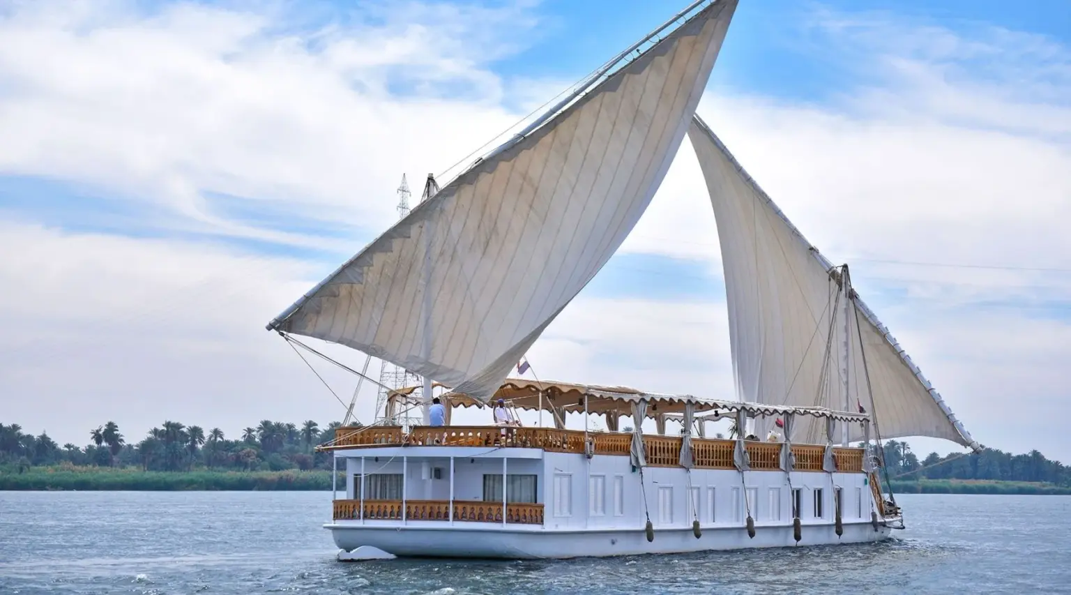 Dahabiya on the Nile in Egypt | Travel Scout
